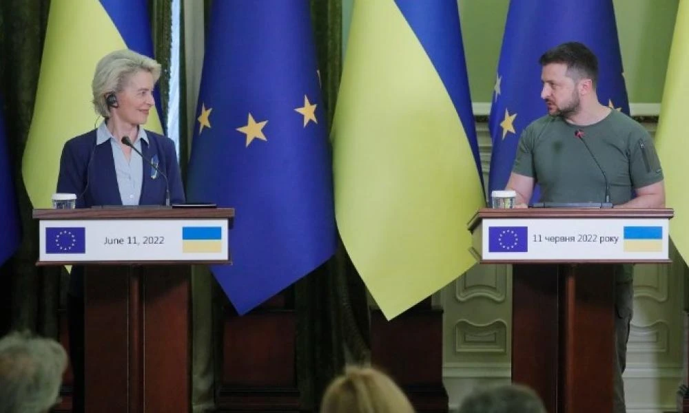 Φον ντερ Λάιεν: Η ΕΕ θα αποφασίσει την επόμενη εβδομάδα για την αίτηση ένταξης της Ουκρανίας